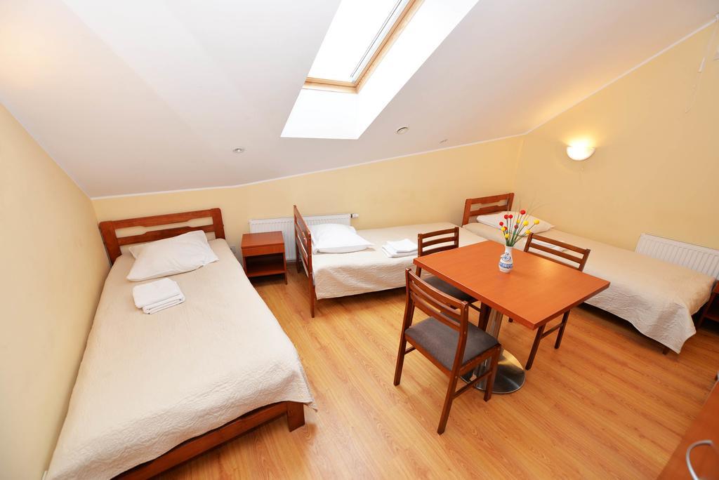 Klaipeda Inn Private Parking And Kitchen Номер фото